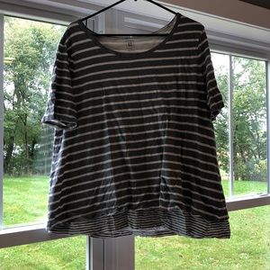 Gap nursing shirt 🤱